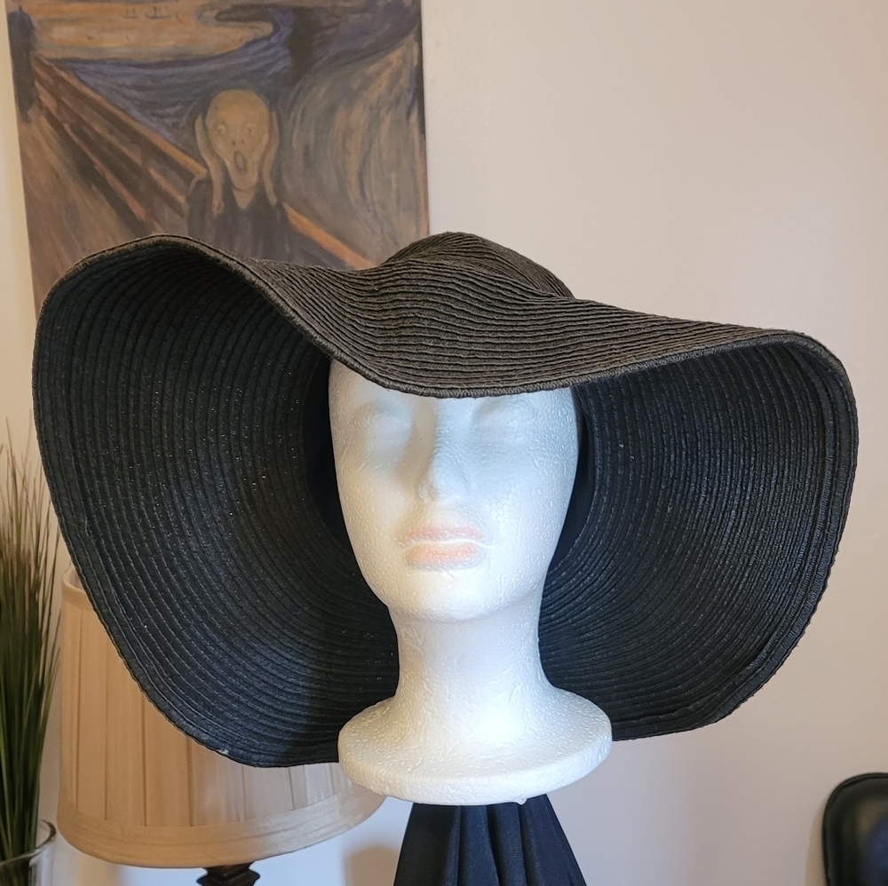 Black Big Floppy Hat​​​